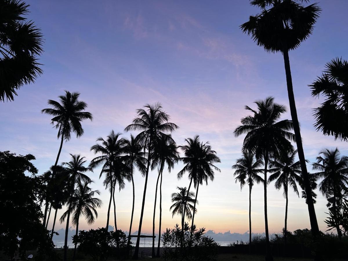 108 Palms Beach Resort Trincomalee Eksteriør bilde