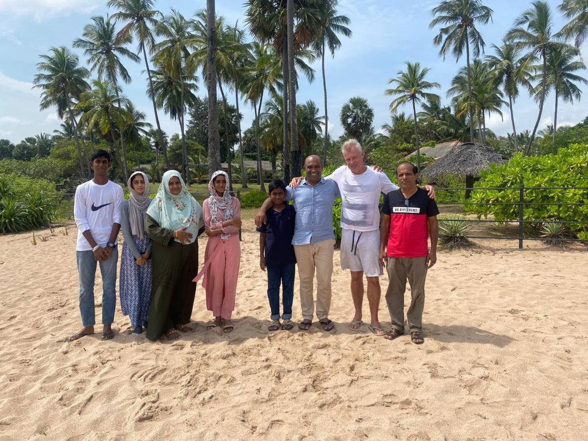 108 Palms Beach Resort Trincomalee Eksteriør bilde