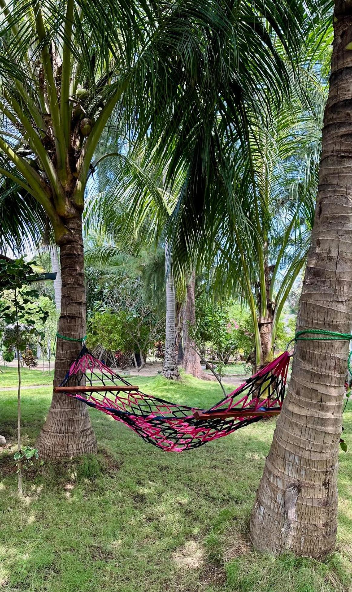 108 Palms Beach Resort Trincomalee Eksteriør bilde