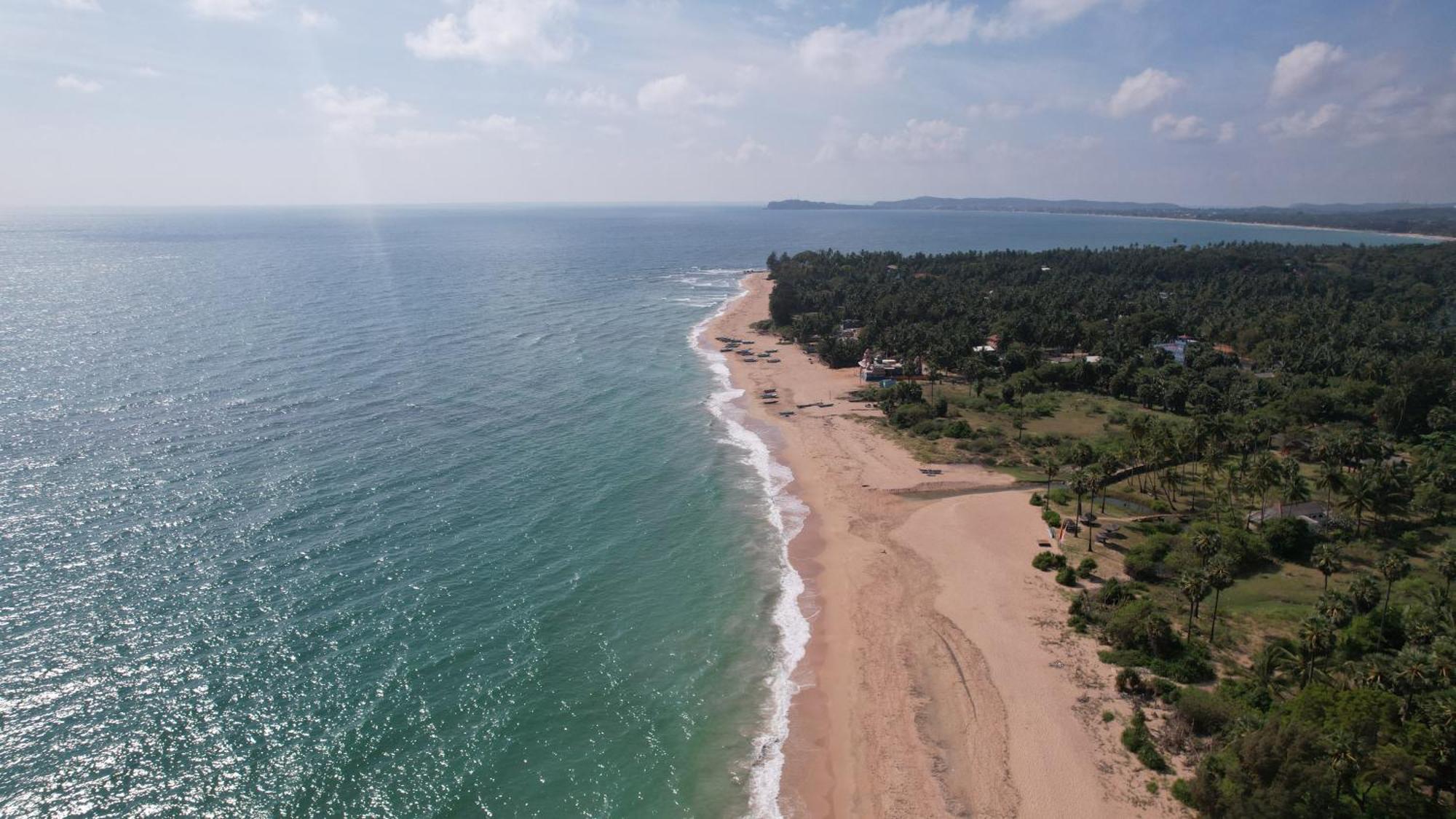 108 Palms Beach Resort Trincomalee Eksteriør bilde