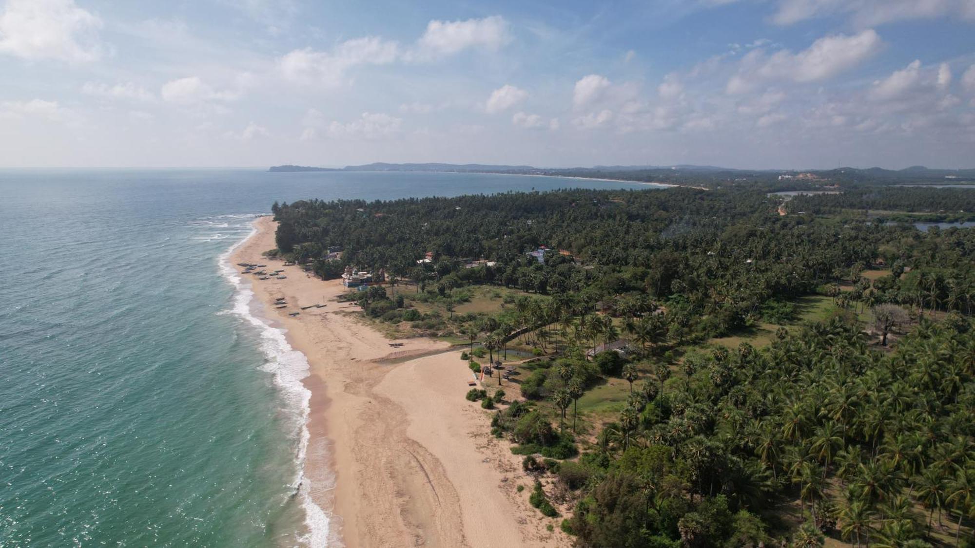 108 Palms Beach Resort Trincomalee Eksteriør bilde